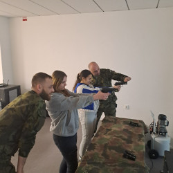 Návštěva kasáren Hranice-1